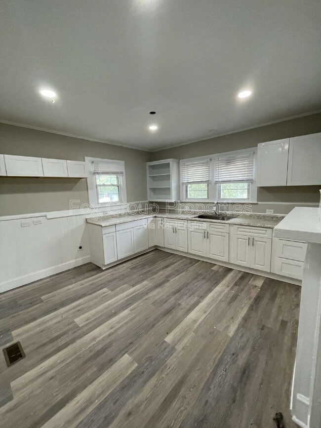 Building Photo - 19 Powder St NW