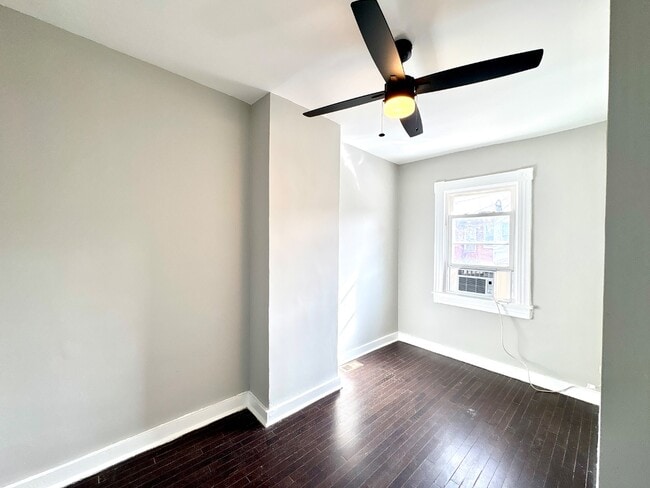 Building Photo - 2507 W Fayette St