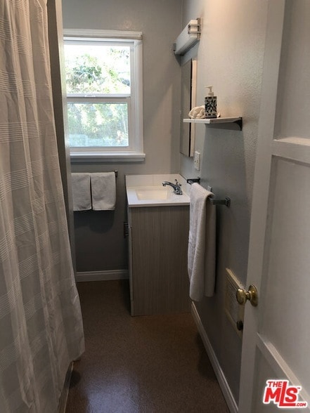 Building Photo - 4203 Verdugo Rd