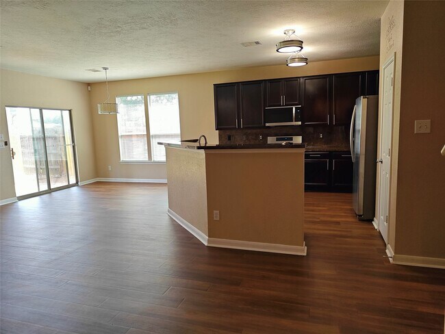 Building Photo - 7915 Moss Springs Ct