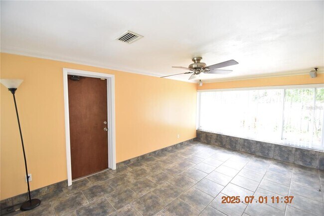 Building Photo - 1301 Druid Rd