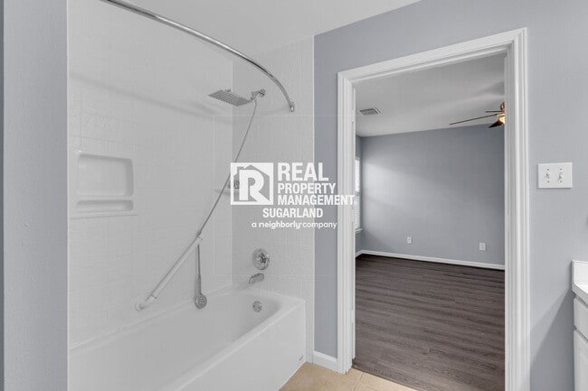 Building Photo - 7754 Eldergrove Ln