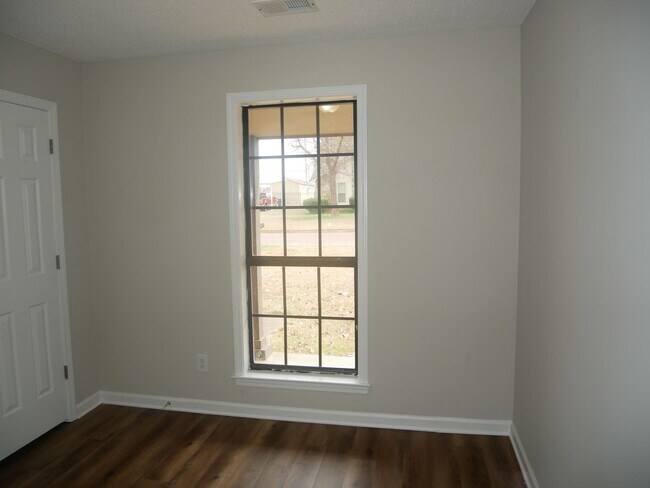 Building Photo - 7609 Clarkfield Pl