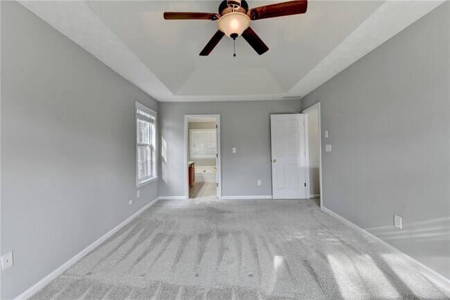 Building Photo - 5229 Pine Branch Ct