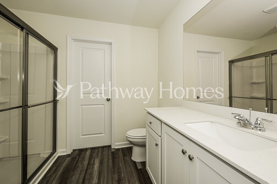 Building Photo - 1058 Large Poppy Dr