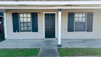 Building Photo - 214 Gloria St