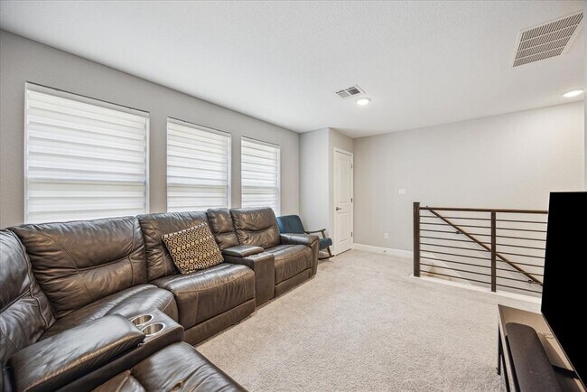 Building Photo - 1212 Brasano Pl