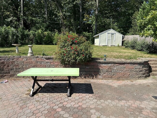 Building Photo - 33 Goldenrod Ave