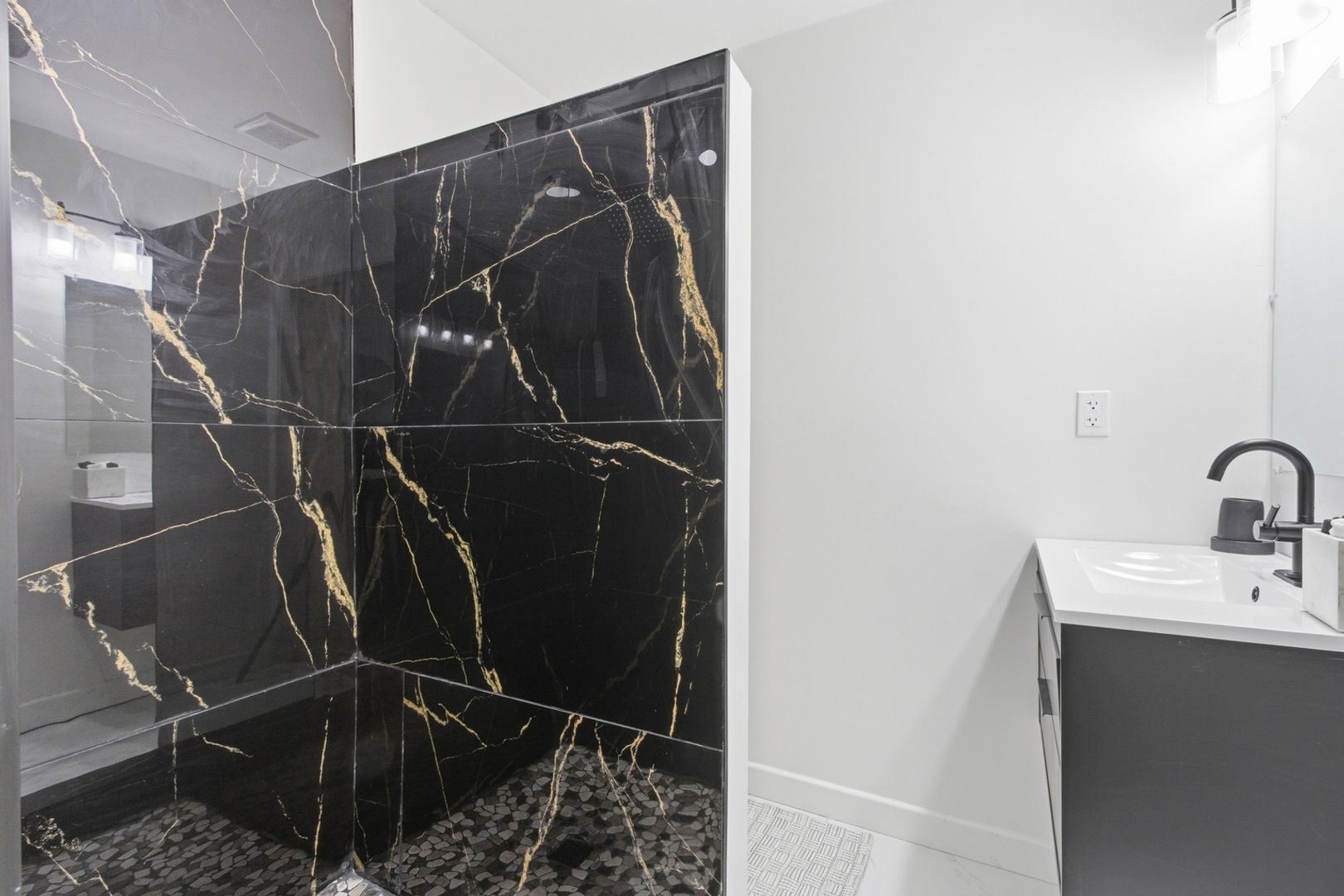 Building Photo - 12611 Stoepel St