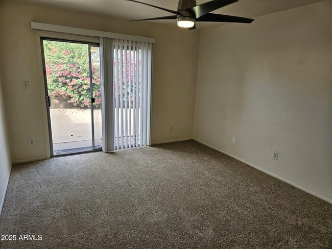 Building Photo - 1223 E Baker Dr