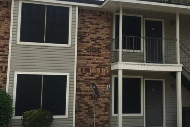 Building Photo - 6337 Quinn Dr