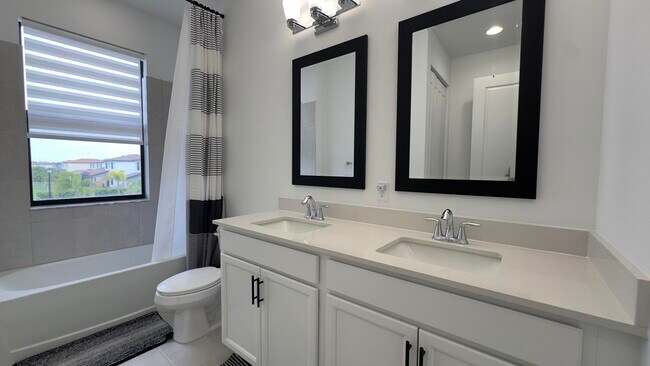 Building Photo - 16408 Sea Turtle Pl