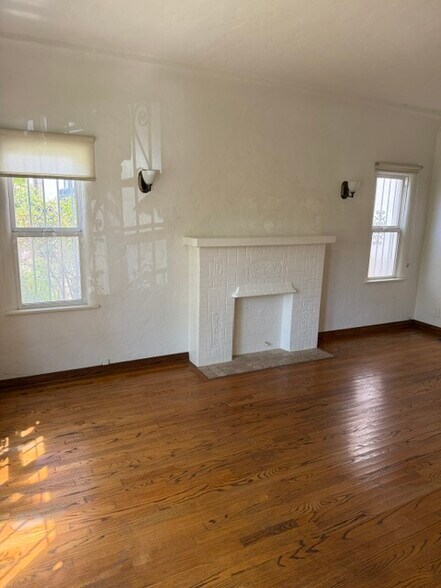 Building Photo - 454 N Ogden Dr