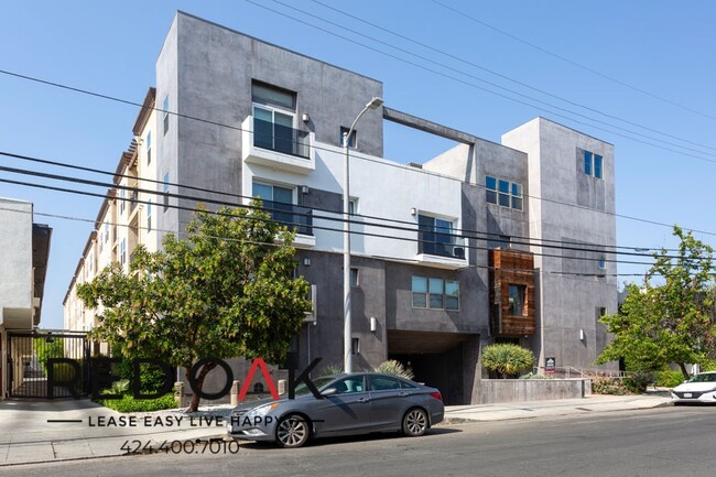 Building Photo - 11925 Kling St