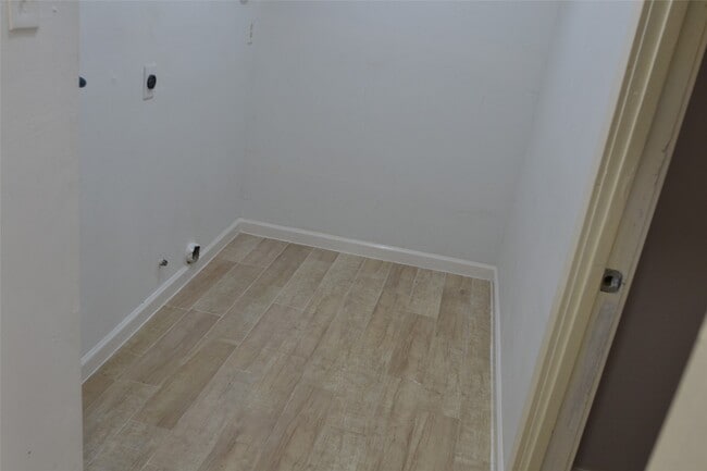 Building Photo - 9130 Autumn Harvest Dr