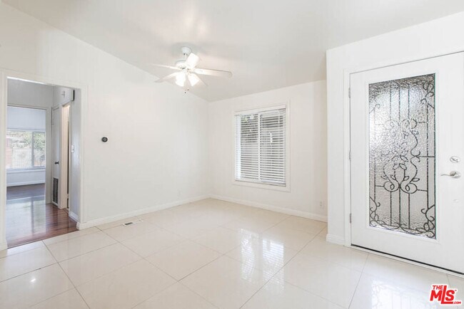 Building Photo - 27584 Onyx Ln