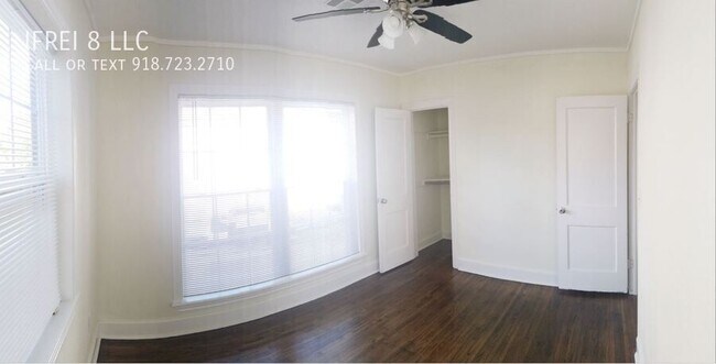 Building Photo - 2865 E Admiral Pl