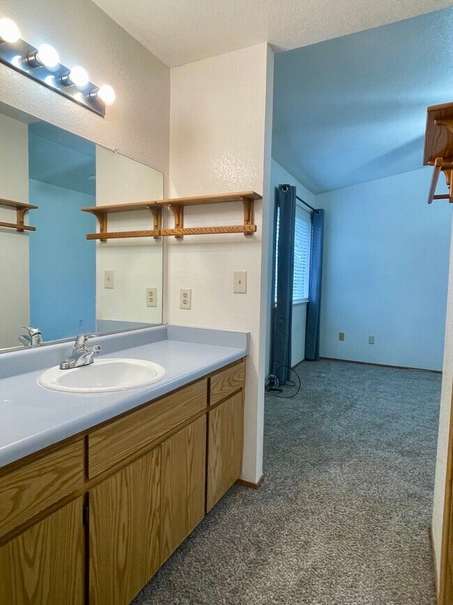 Building Photo - 5356 Vly Rdg Dr