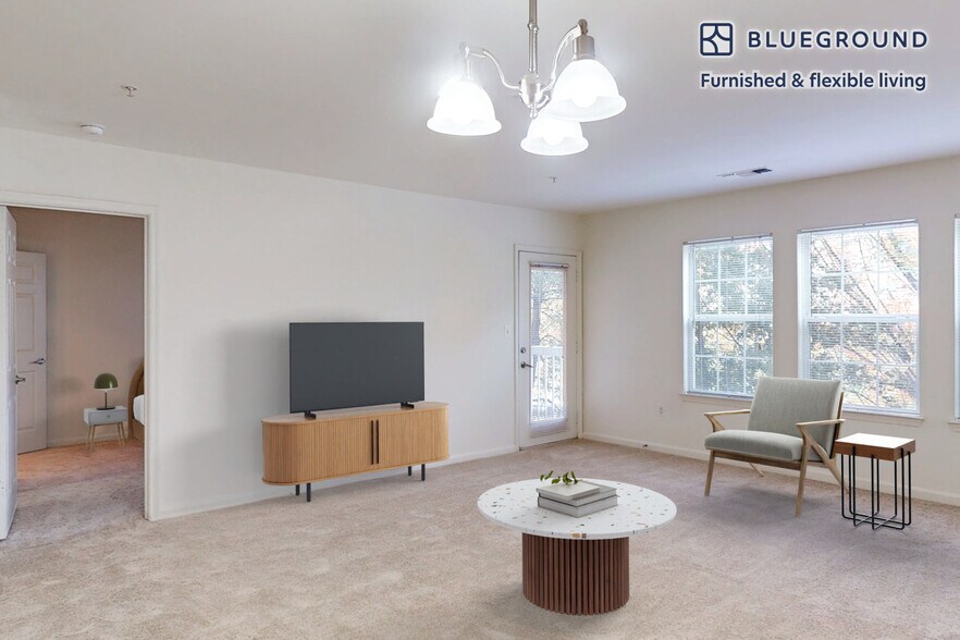 Building Photo - 1569 Onyx Dr