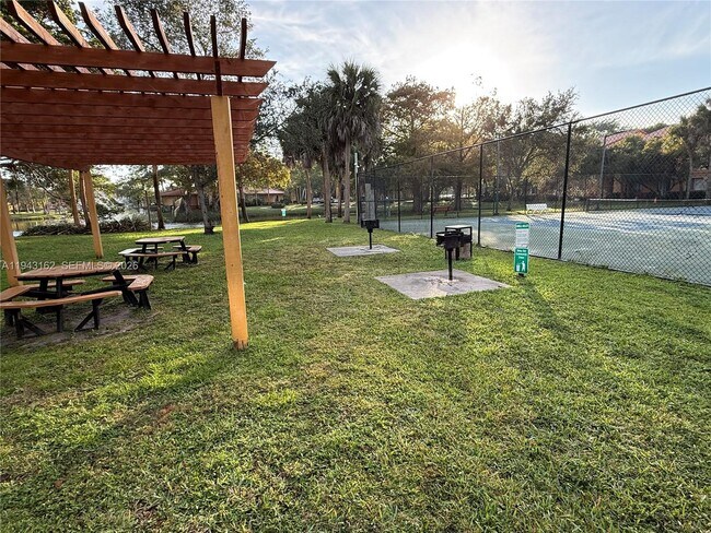 Building Photo - 10773 Cleary Blvd