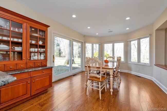 Building Photo - 3 Barkers Point Rd