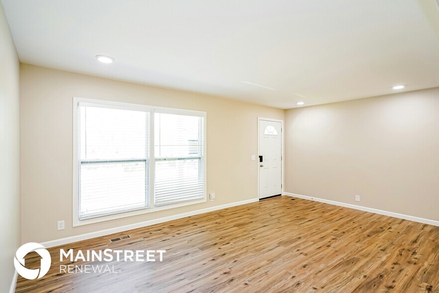 Building Photo - 152 2 Valley Rd