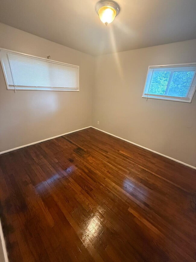 Building Photo - Cozy 3-Bed, 1-Bath Home in St. Louis – Move-In Ready!