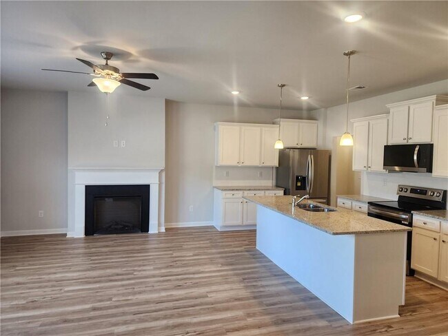 Building Photo - 832 Cygnet Ln