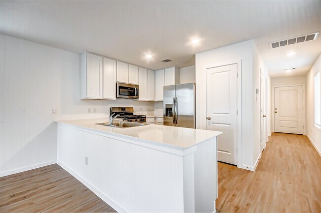 Building Photo - 21535 Carosella Dr