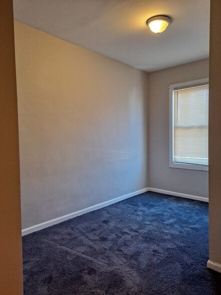 Building Photo - 9302 202nd St