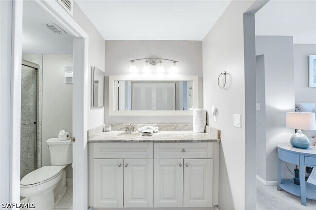 Building Photo - 260 Seaview Ct