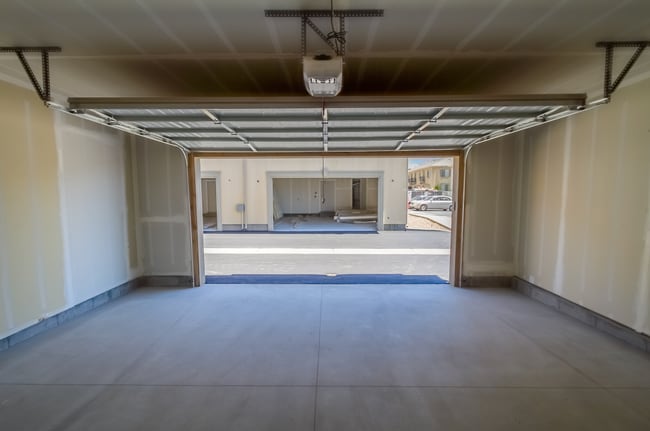 Building Photo - Italian Villages | 3-Bedroom Villa La Vigne (Unfinished Basement)