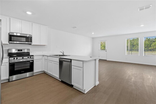 Building Photo - 1225 Orion St