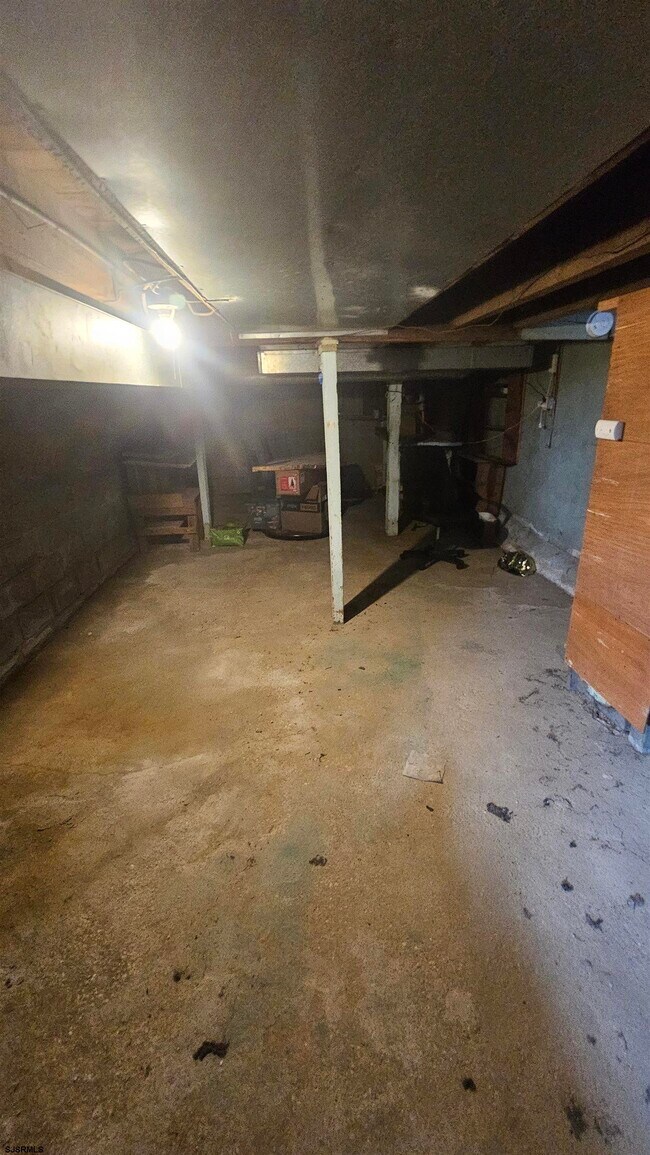 Building Photo - 130 Wilmer St