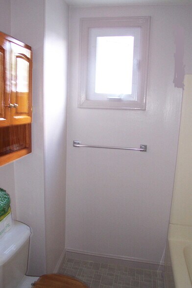 Bathroom - 69 Cypress St