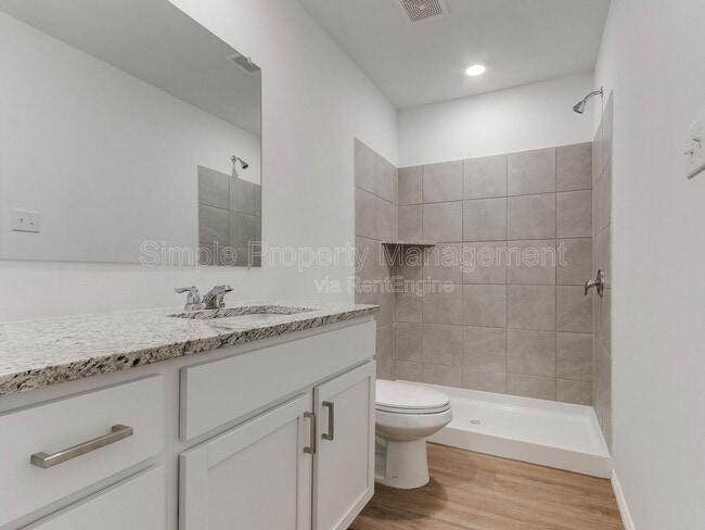 Building Photo - 1824 Wolford Wy