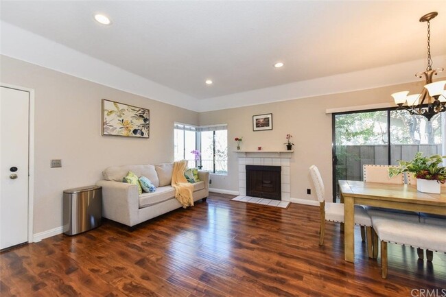 Building Photo - 22757 Lakeway Dr