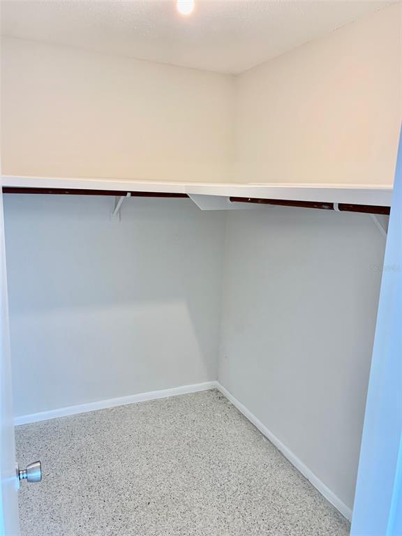 Building Photo - 22097 Bronxville Ave