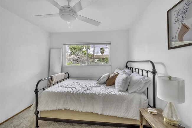 Building Photo - FULLY FURNISHED Mid-Century Modern 3 Bed R...