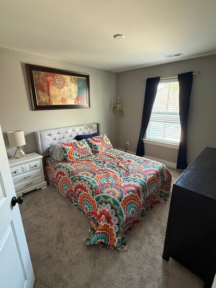 Building Photo - 3835 Willow Green Pl