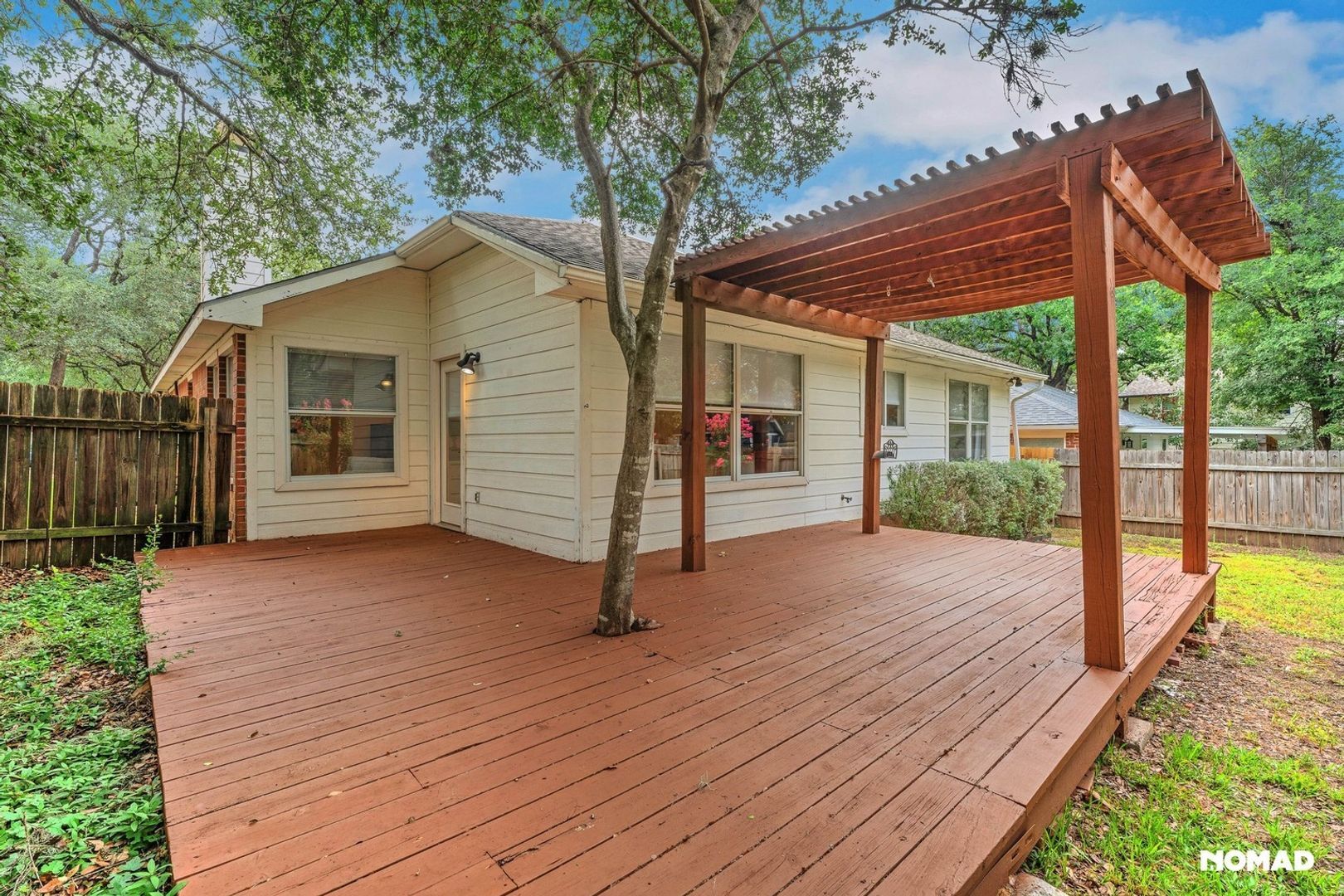 Building Photo - 5613 Lomita Verde Cir