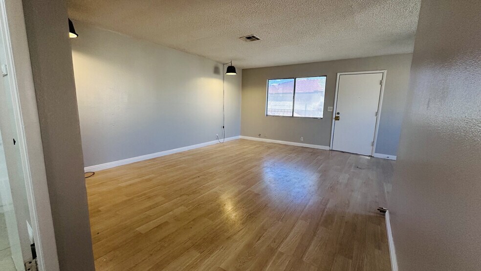 Building Photo - 5282 S Maryland Pky