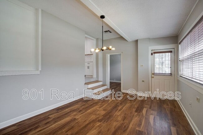 Building Photo - 398 N Highland St