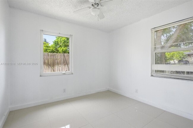 Building Photo - 7434 Thatcher Ave