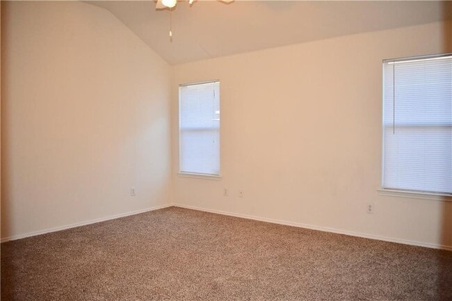 Building Photo - 1000 Salt Creek Trail