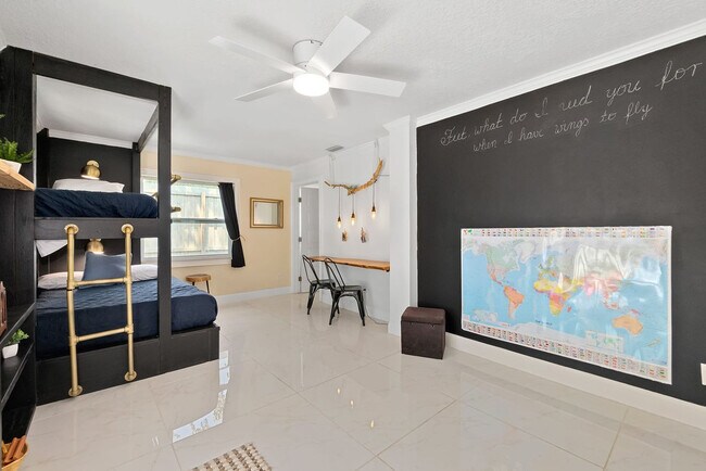 Building Photo - 501 Boating Club Rd