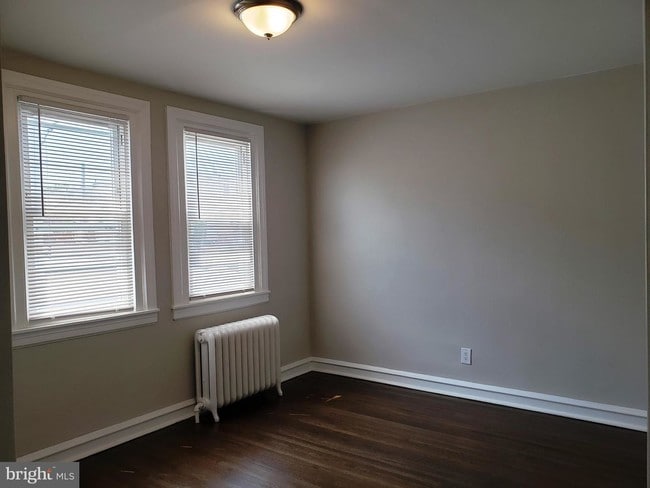 Building Photo - 136 Westdale Rd