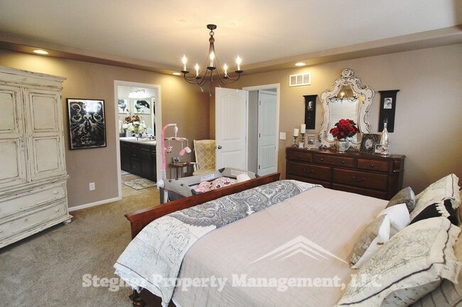 Building Photo - Beautiful Home in Johnstown