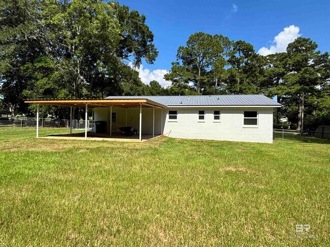 Building Photo - 208 Marcella Ave