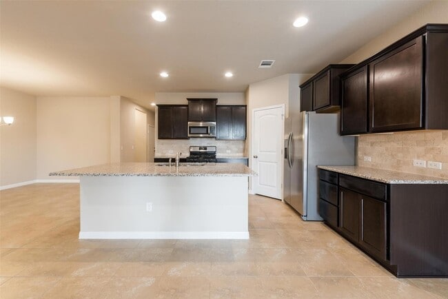 Building Photo - 16425 Vescovo Ln